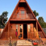 Jual Rumah Segitiga Kayu Jati Desain Modern