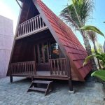 Rumah Segitiga Kayu Jati Cocok Untuk Investasi Wisata