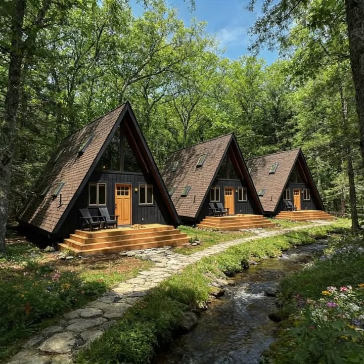 Chalet de luxe personnalisé, maison préfabriquée, chalet avec design modulaire pour solution de Jual Rumah Kayu Segitiga Jati Premium Desain Estetik - Image 1