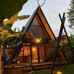 Rumah Segitiga A-Frame Kayu – Desain Unik dan Kekinian