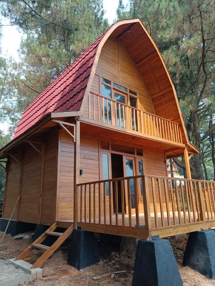 b93a591077e78c8223c844ce6e53a074 Rumah Lumbung Kayu Jati Custom 2 Lantai - Image 1